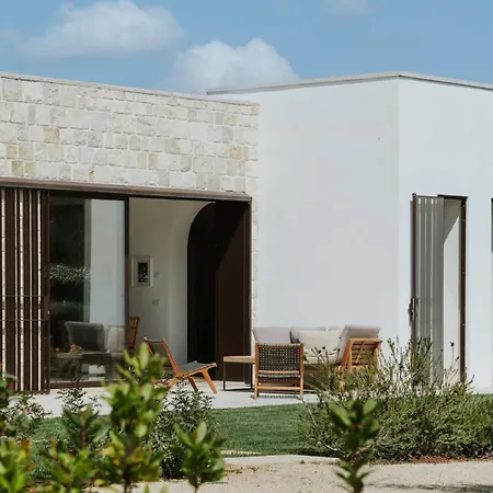 Victoria By Puglia Classics * Ostuni