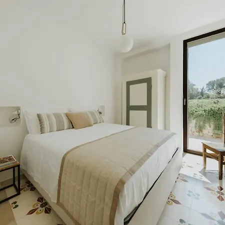 Victoria By Puglia Classics Ostuni